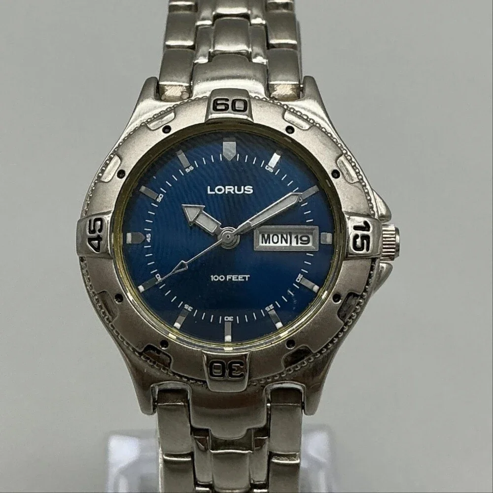 Lorus Womens Watch 28mm Blue Dial Day Date Stainless Steel New Battery 7